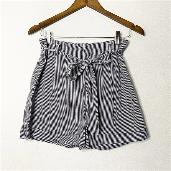 Tie Waist Striped Shorts High Waist Casual Trouser Shorts Size Medium - Picture 1 of 16